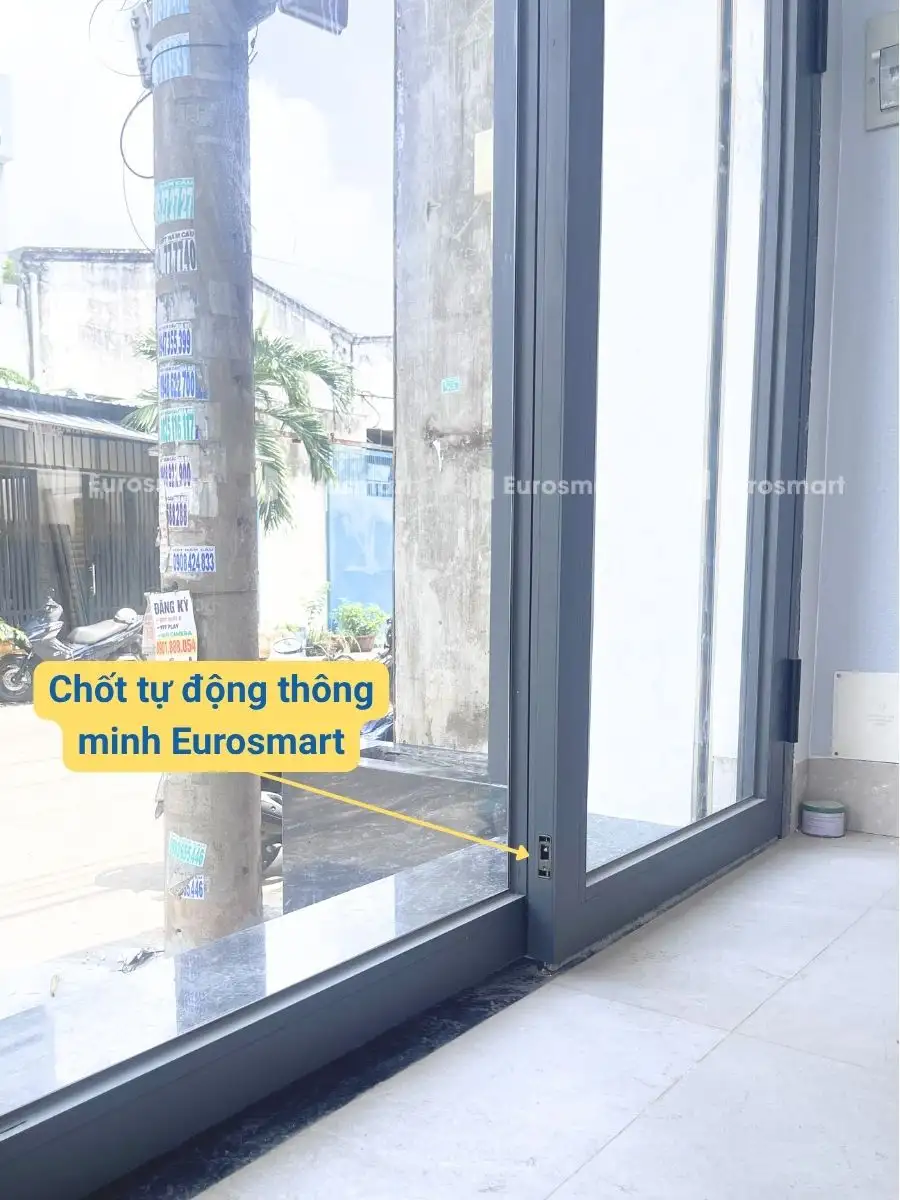 Cửa trượt quay 2 cánh màu ghi xám 3
