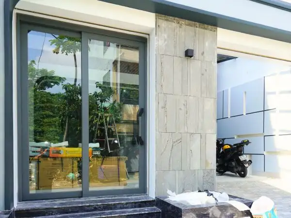 Kiến thức cửa trượt quay Eurosmart Cửa trượt quay 2 cánh màu ghi xám